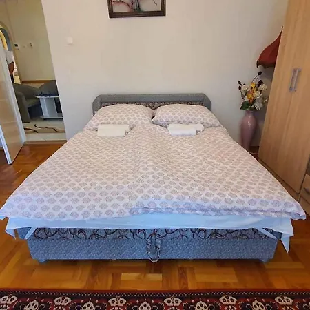 In Siofok/balaton 19649 Apartmán