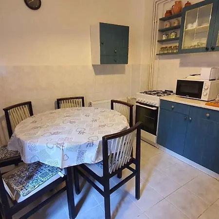 Apartmán In Siofok/balaton 19649 *
